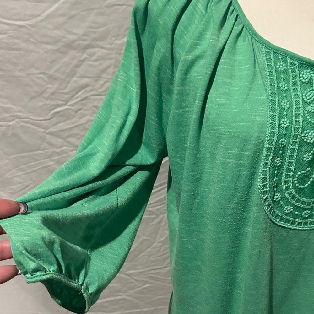Faded Glory Green Blouse with Embroidered Detail - Picture 2 of 4